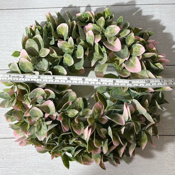 Eucalyptus Green and Pink Wreath NWT - Picture 6 of 8